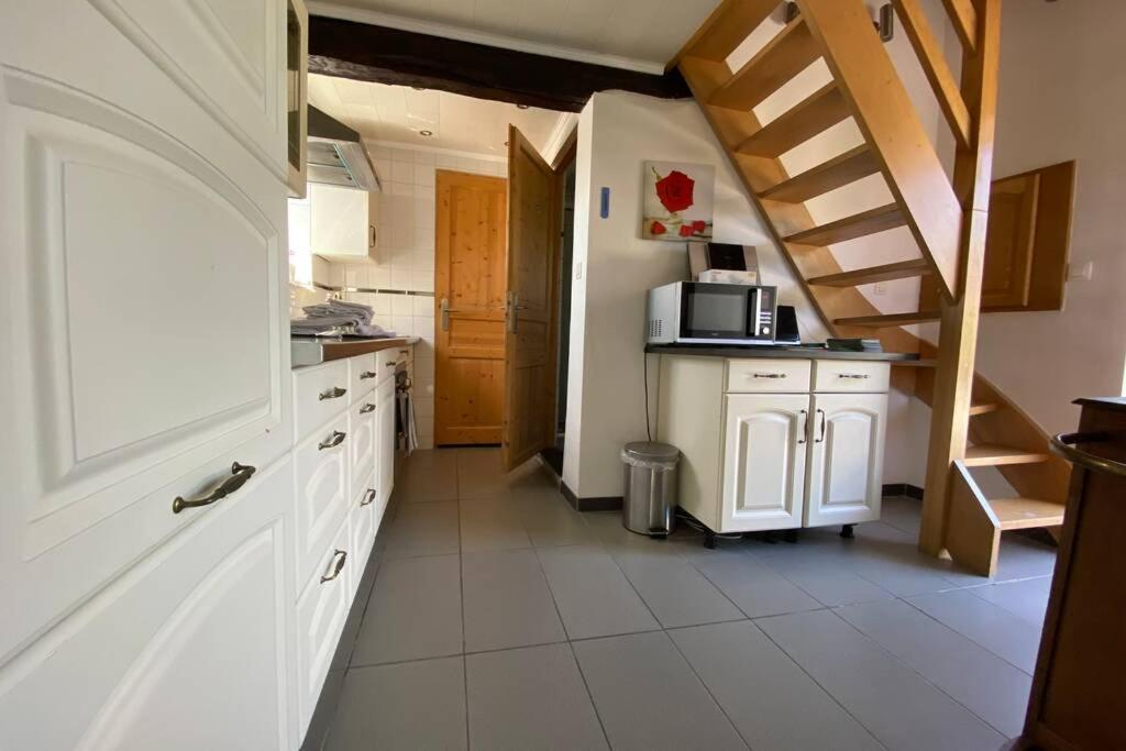 La Petite Maison Bienne-lez-Happart Eksteriør bilde