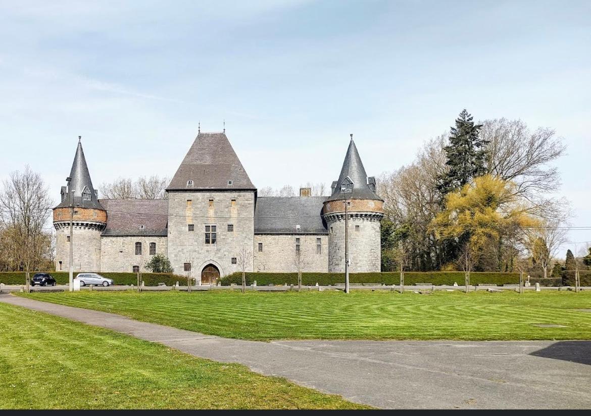 La Petite Maison Bienne-lez-Happart Eksteriør bilde