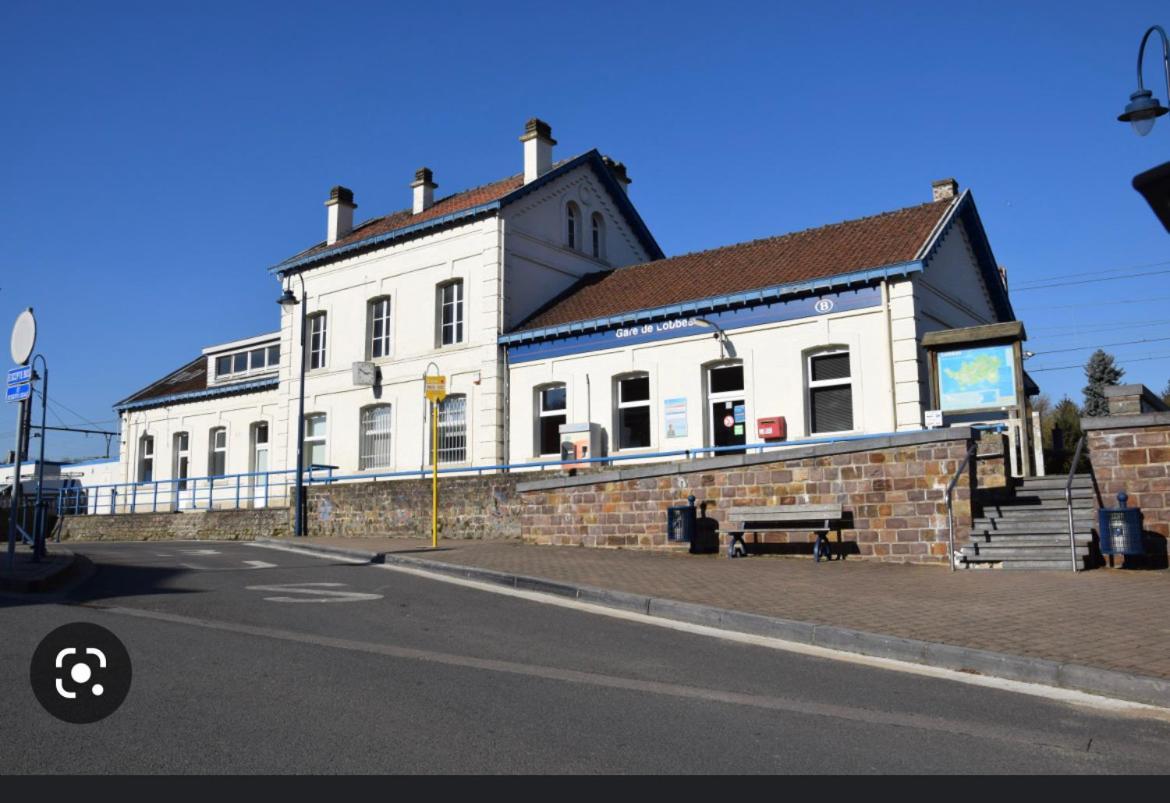 La Petite Maison Bienne-lez-Happart Eksteriør bilde